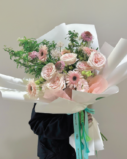 小粉兔玫瑰花束