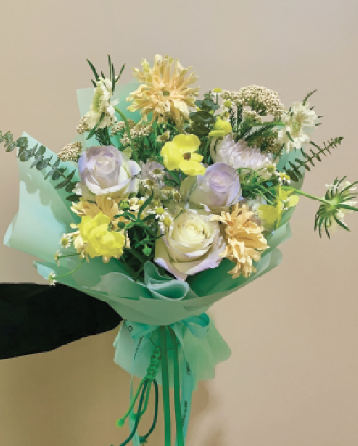 紫藍玫瑰花束